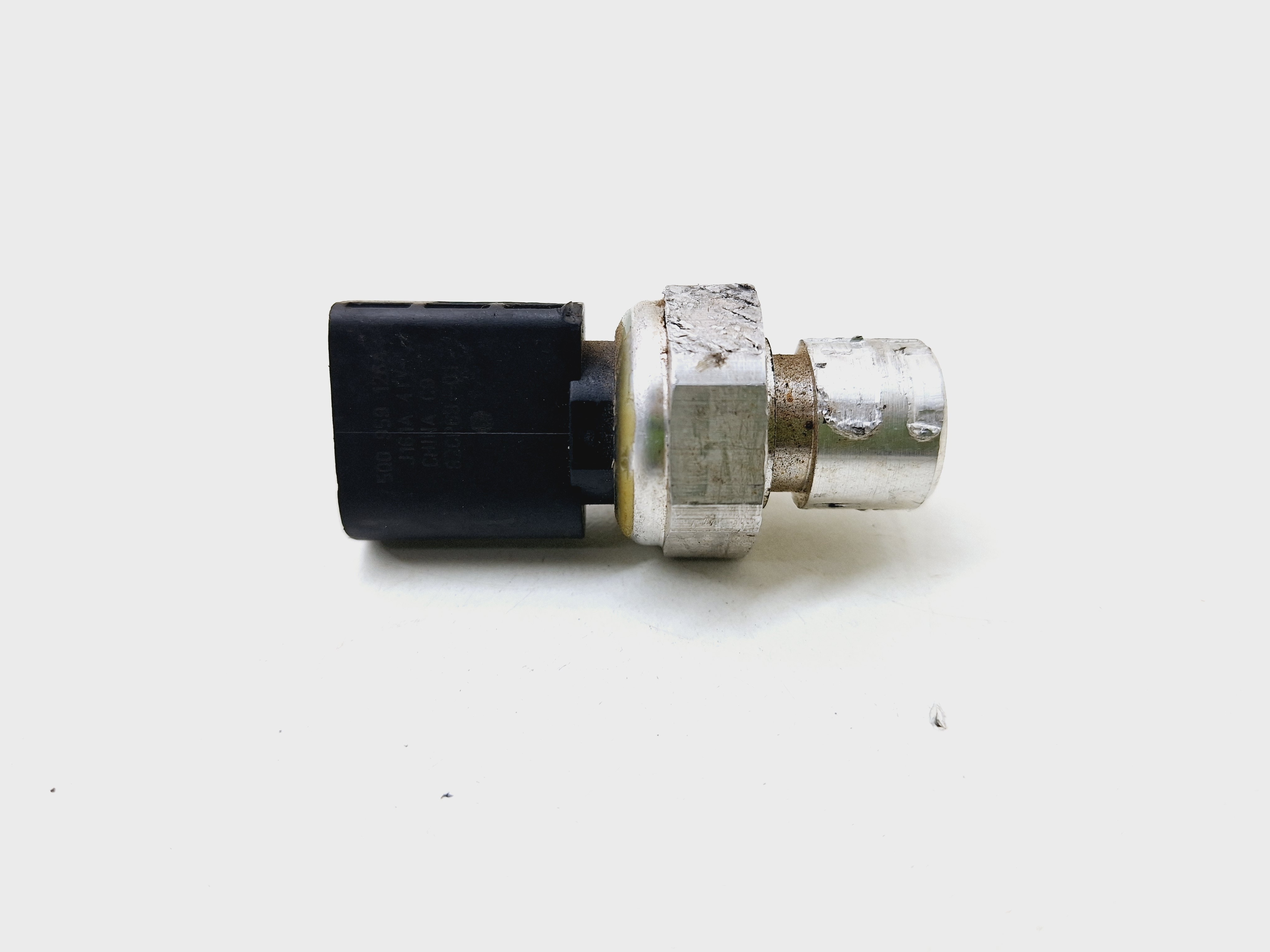 Pressostato Ar Condicionado Vw Jetta 2019 2020 5q0959126a