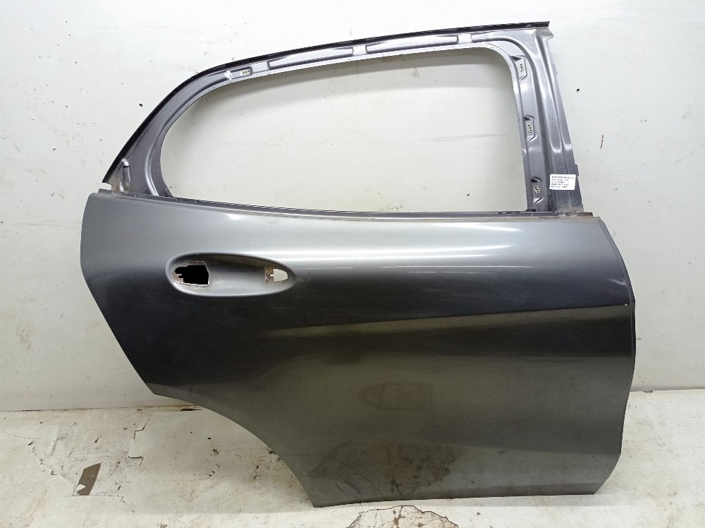 Porta Traseira Direita Mercedes Gla200 1.6 2015