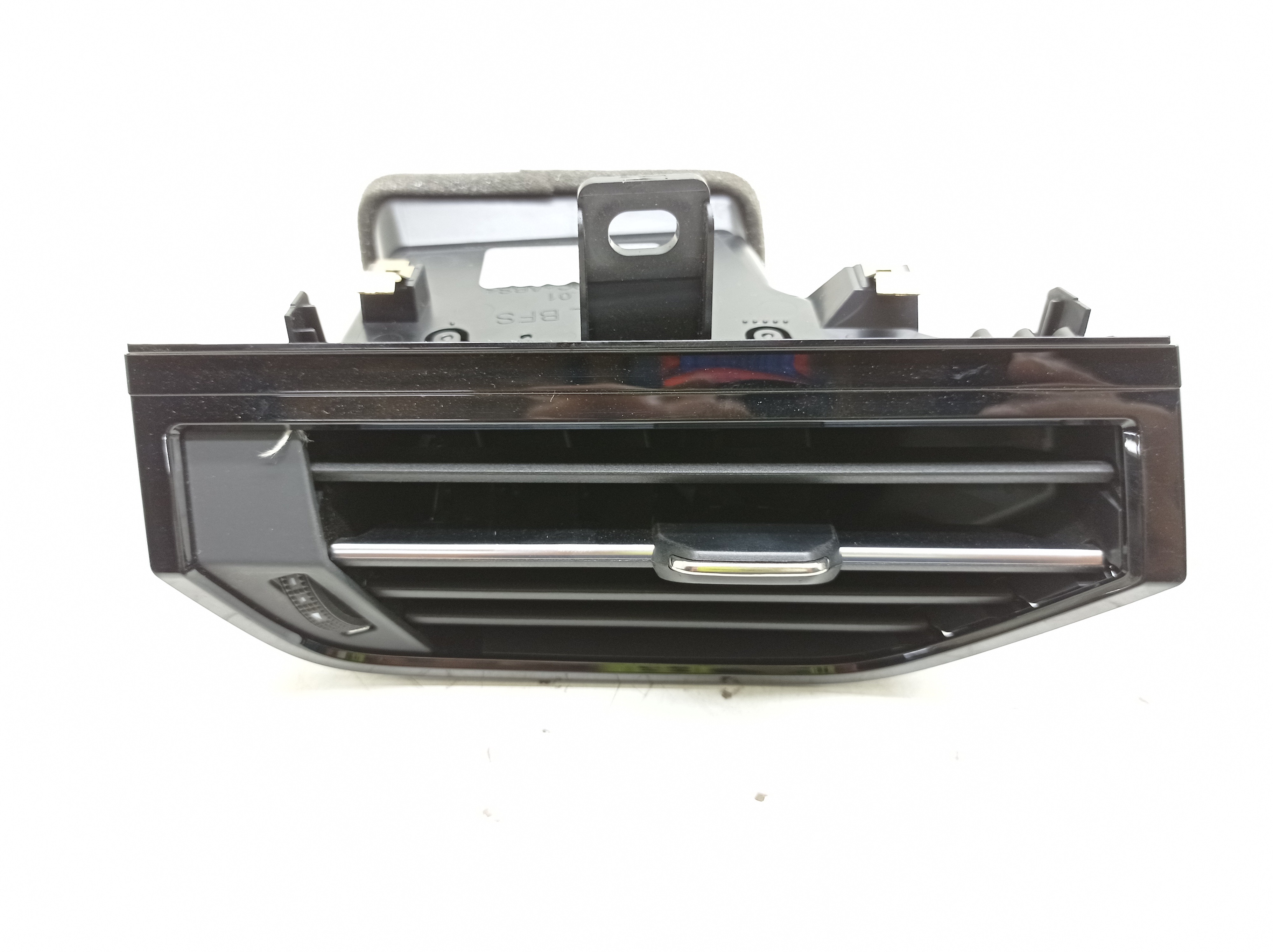 Difusor Direito Ar Audi Q3 Tfsi 1.4 2020 / 2021 83b8209026ps