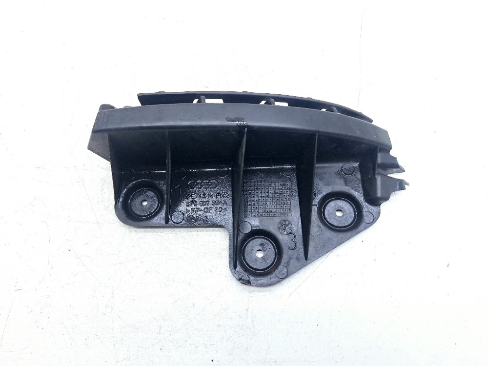 Guia Direito Parachoque Traseiro Audi A3 2.0 2011 8p3807394