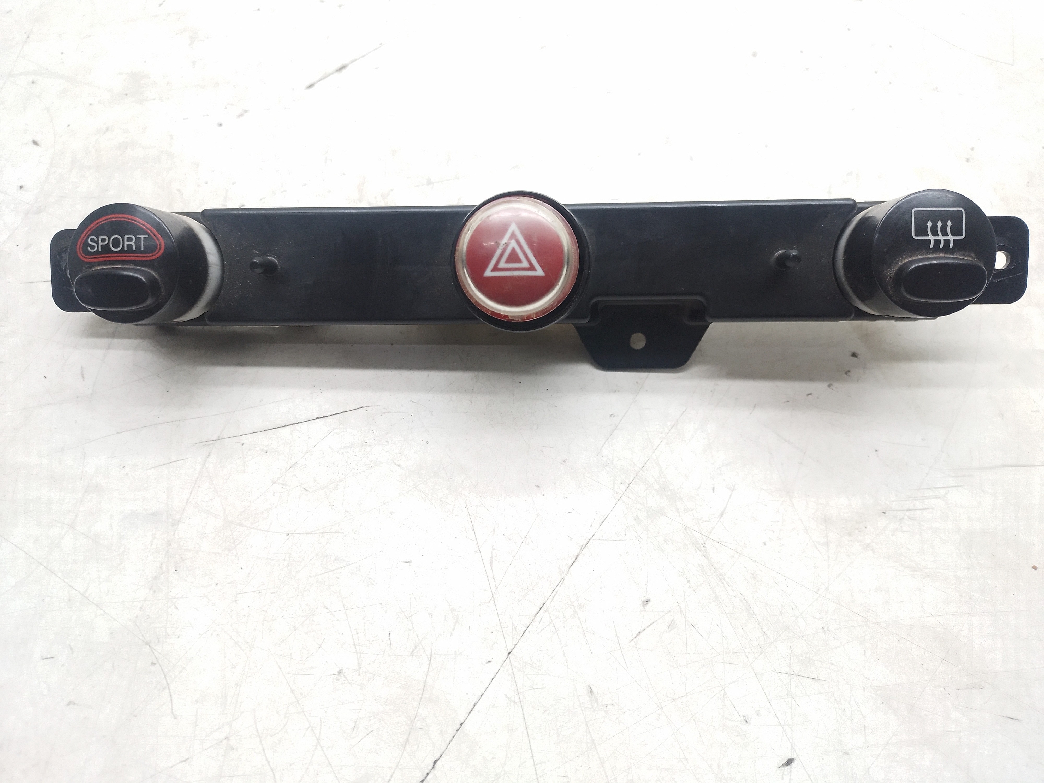 Botão Comando Pisca Alerta Fiat 500 1.4 2013 / 2014