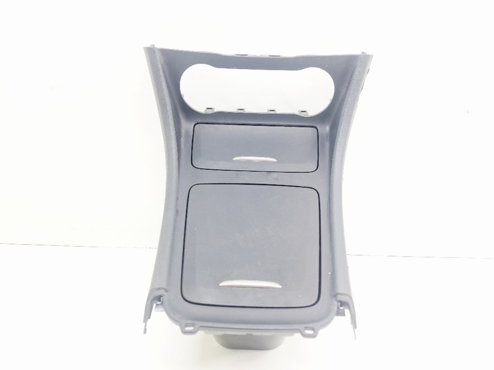 Console Porta Objetos Mercedes Gla 1.6t 2015