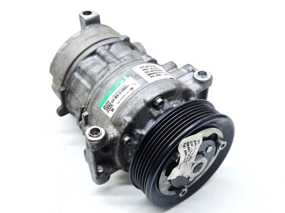 Compressor Ar Condicionado Vw Jetta Gli 2.0 2019 5q0820803k