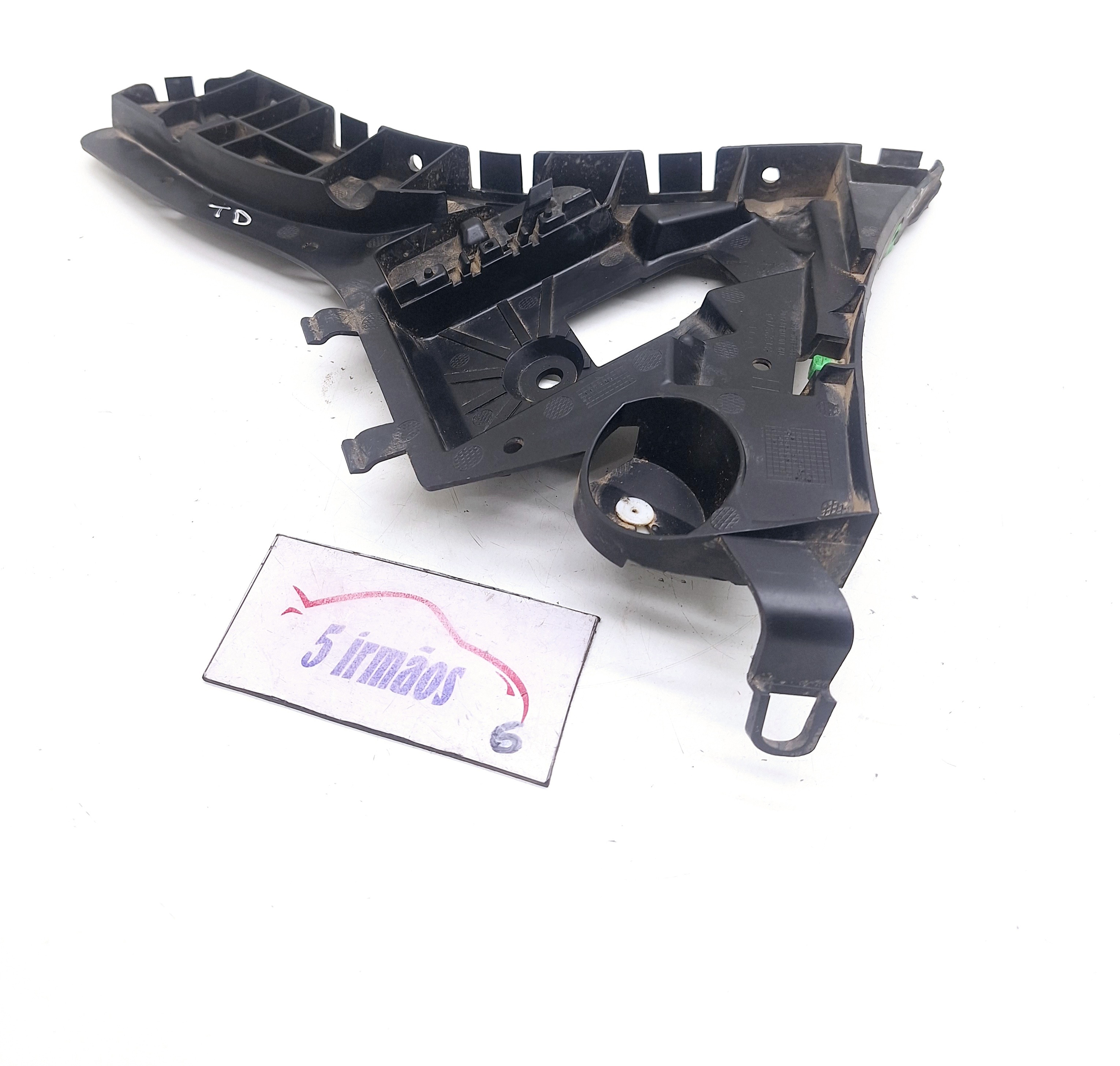 Suporte Parachoque Traseiro Direito Volvo Xc60 T5 2.4 2017