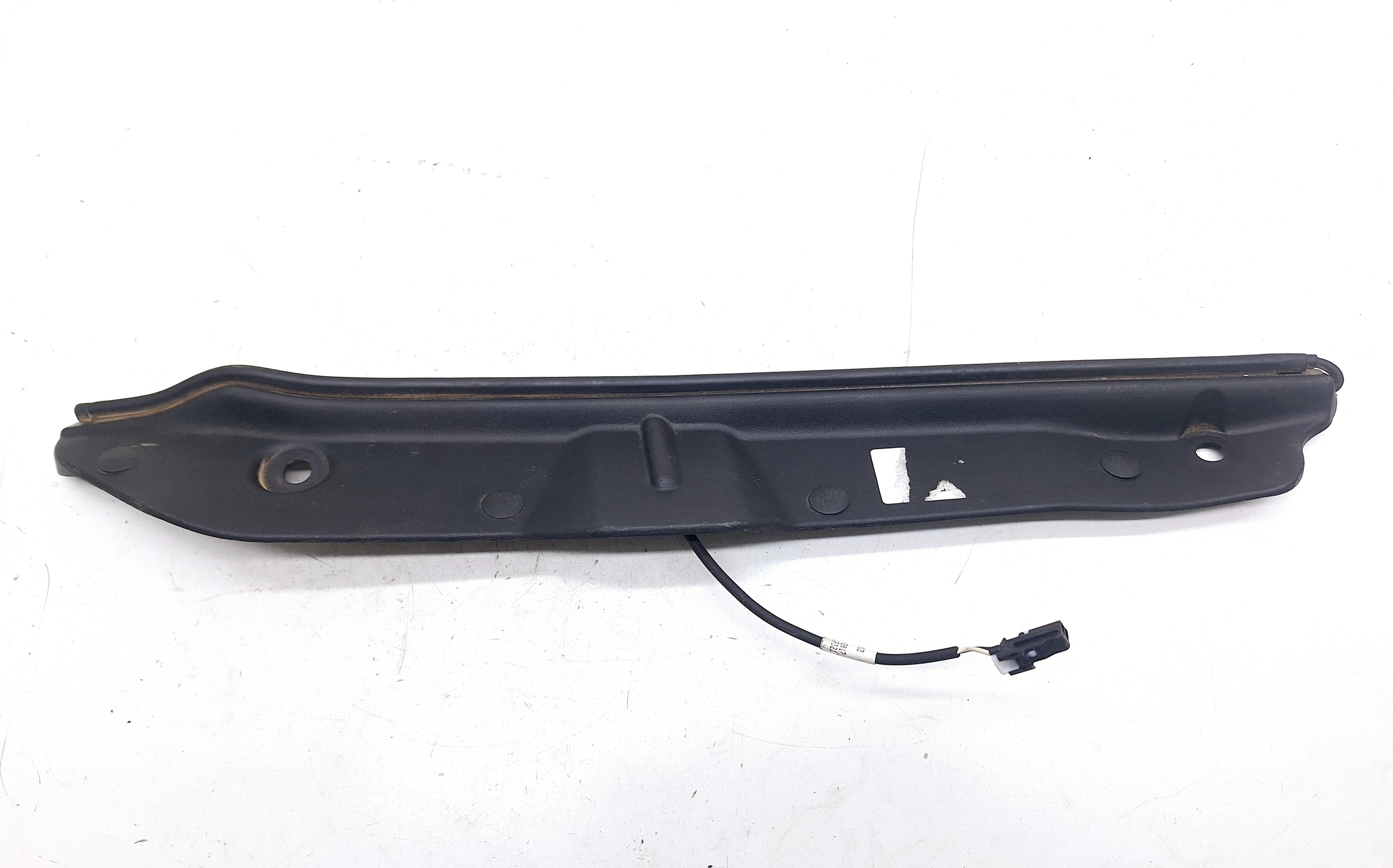 Moldura Direita Porta Malas Gm Equinox 2.0 2018 N22944219