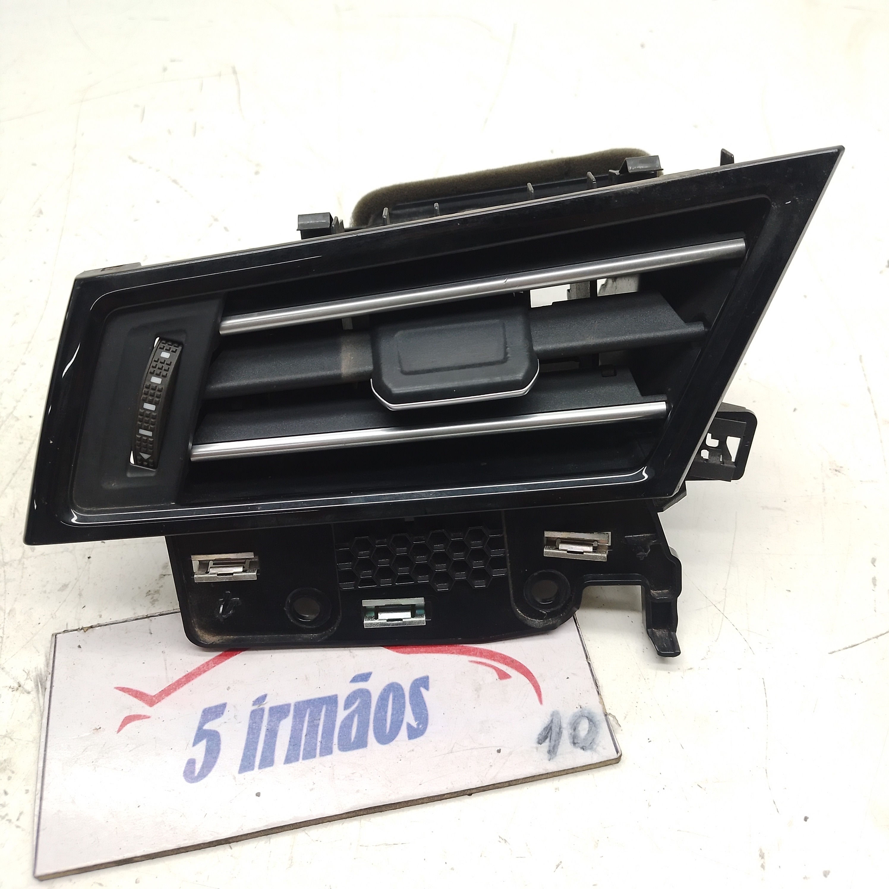 Difusor Ar Esquerdo Vw Passat Tsi 2.0 2017 / 2018
