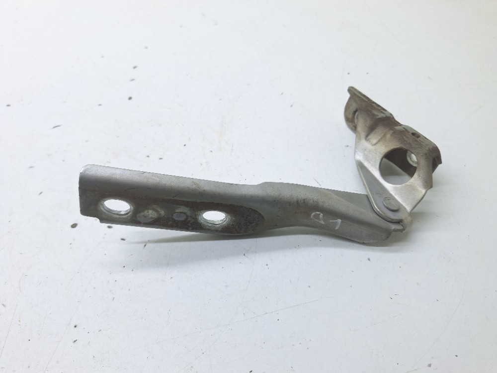 Dobradiça Esquerda Capo Audi A3 Tfsi 2.0t 2011 8p0823302b