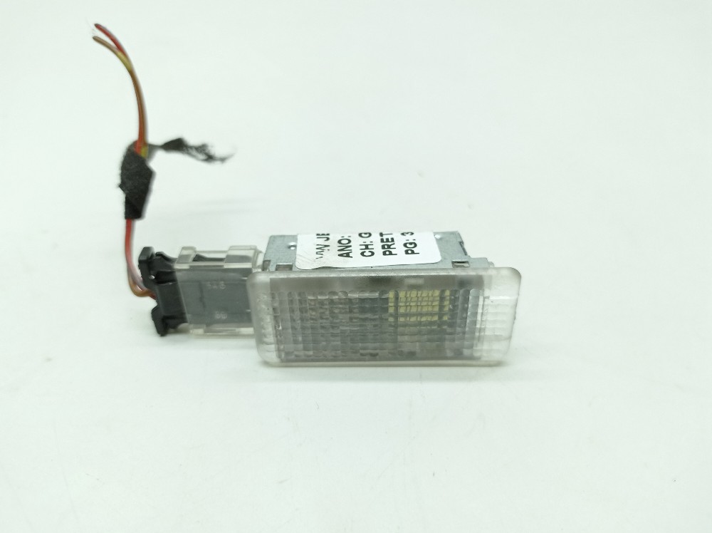 Luz Cortesia Porta Luvas Vw Jetta Tsi 2.0 2016 6l0947565