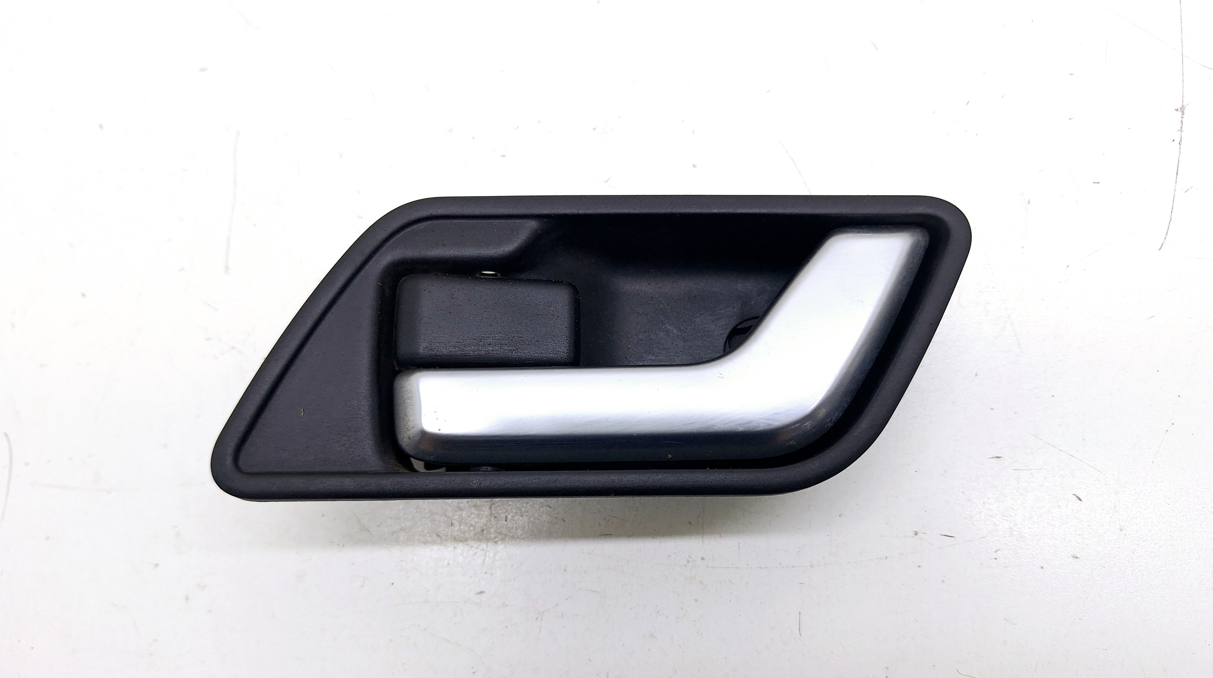 Maçaneta Interna Traseira Esquerda Freelander 2 2.2 2012 Preto