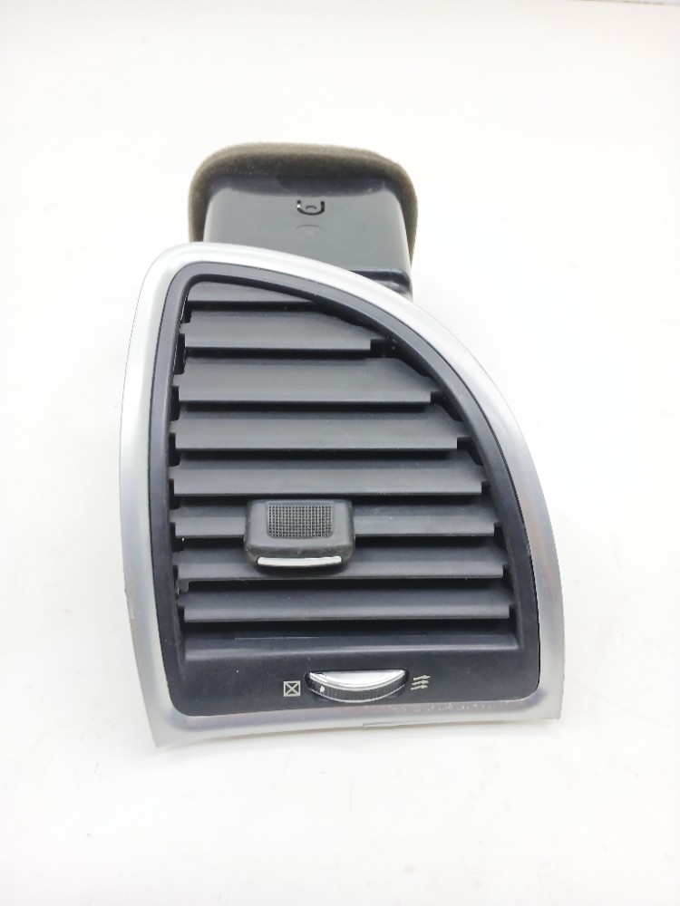 Difusor Ar Esquerdo Chrysler 300c 3.6 2011 2012