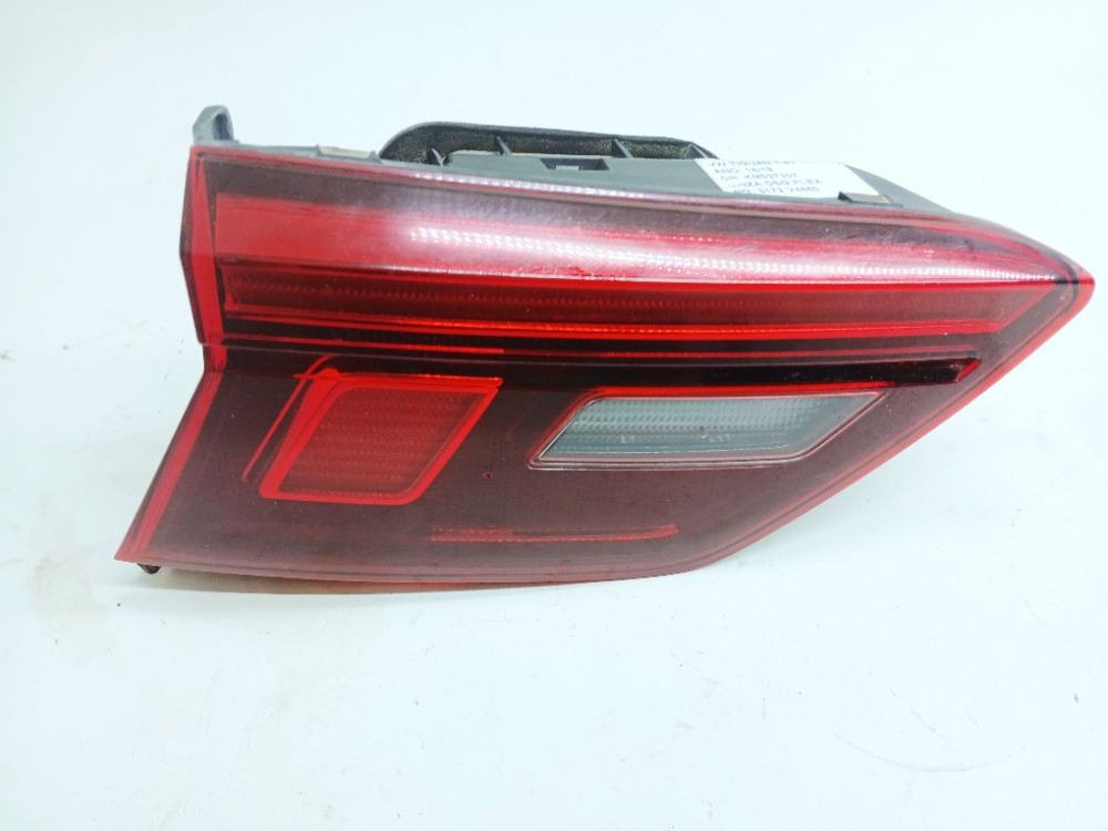 Lanterna Tampa Traseira Esquerda Vw Tiguan Tsi 1.4 2018 2019