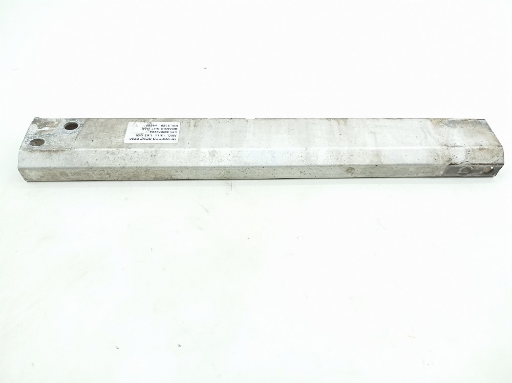 Suporte Esquerdo Radiador Mercedes B200 1.6 2014 A2466820129