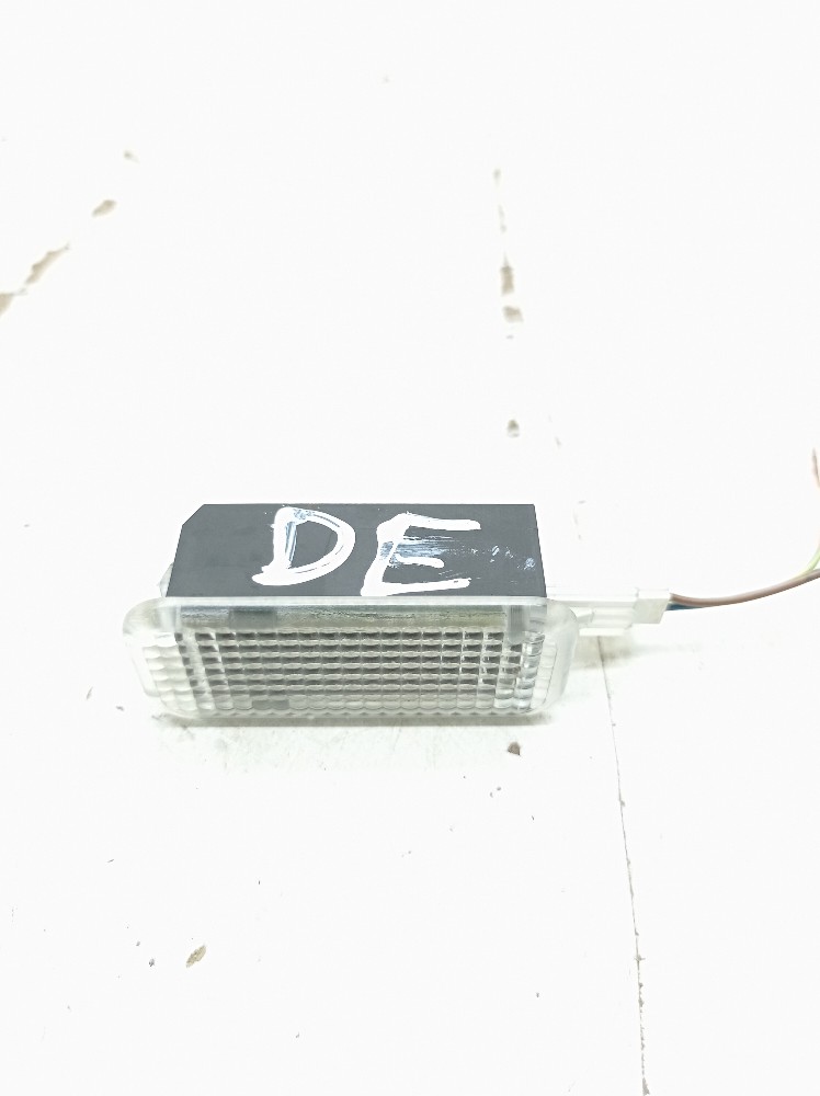 Luz Cortesia Porta Dianteira Esquerda Audi A3 Tfsi 2.0 2017