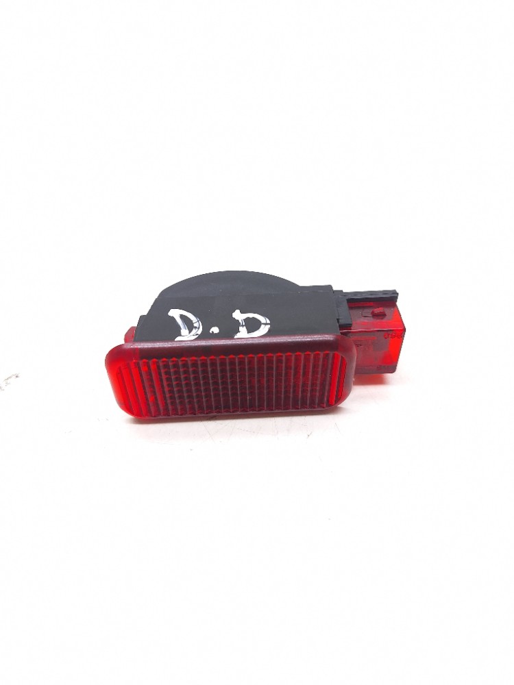 Luz Cortesia Porta Dianteiro Direita Audi A3 Sedan Tfsi 2016