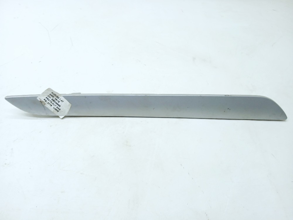 Acabamento Porta Dianteira Direita Audi Q3  2016 8u0867410