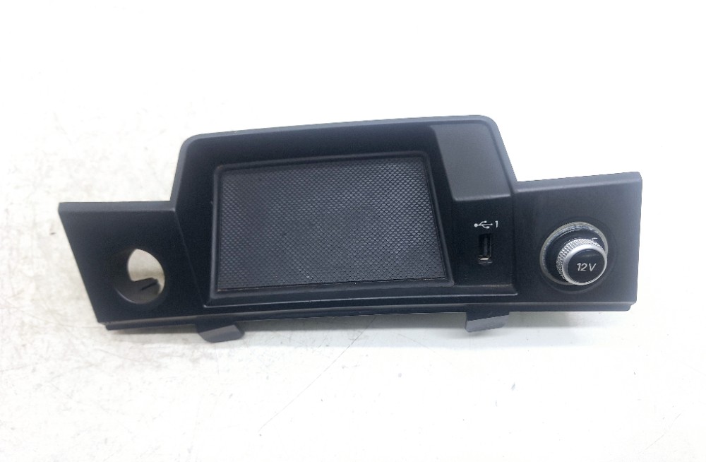 Porta Objetos C Usb Audi Q5 2.0 2019 2020 80b864131a