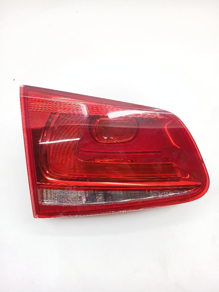 Lanterna Esquerda Tampa Traseira Vw Touareg 2012 7p6945093c