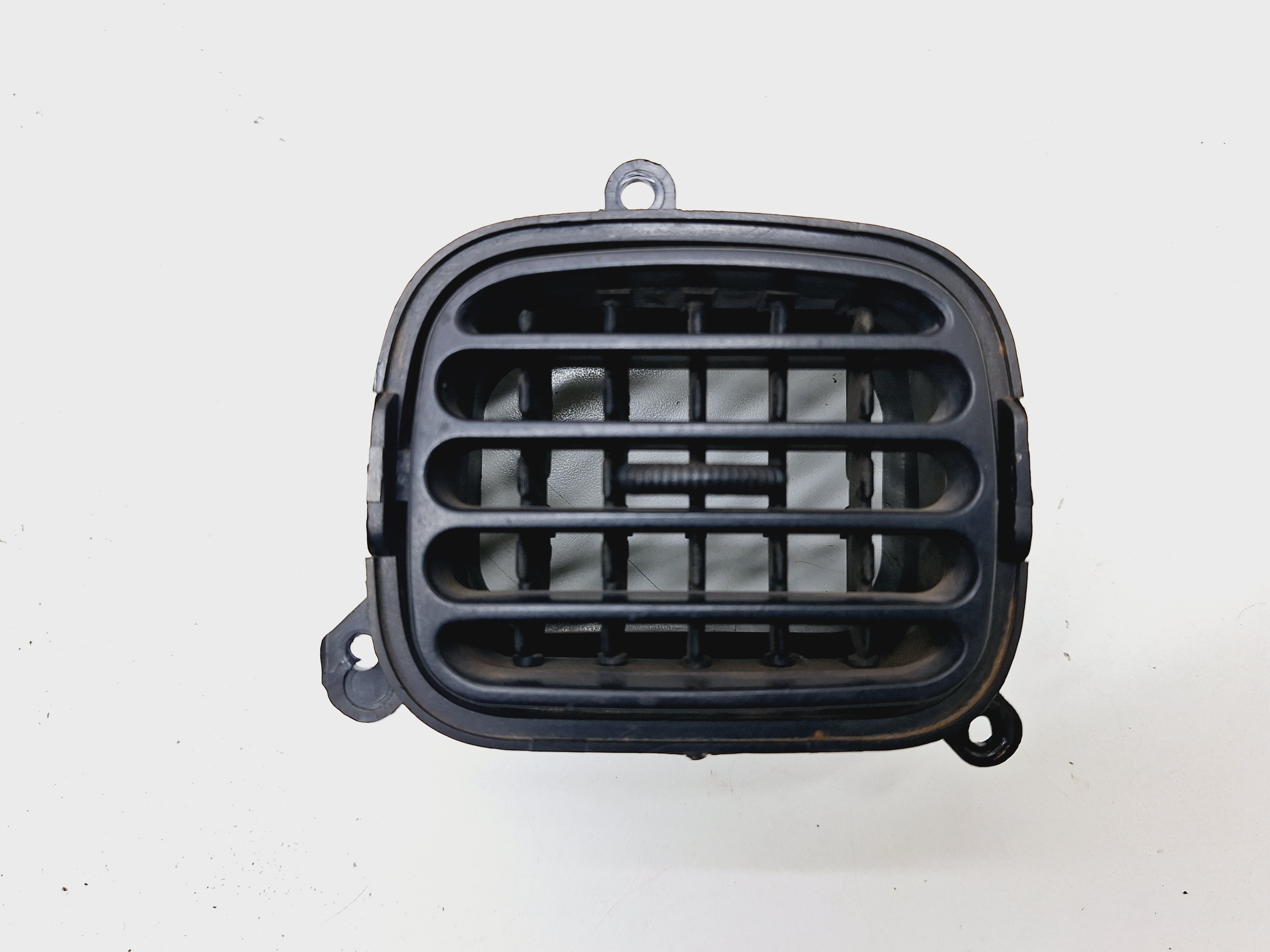 Difusor Ar Esquerdo Kia Sportage 2.0 1999 / 2000