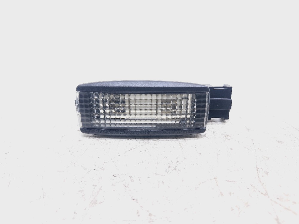 Luz Cortesia Esquerda Vw Virtus Tsi 1.4 2022 2023 3b0947113