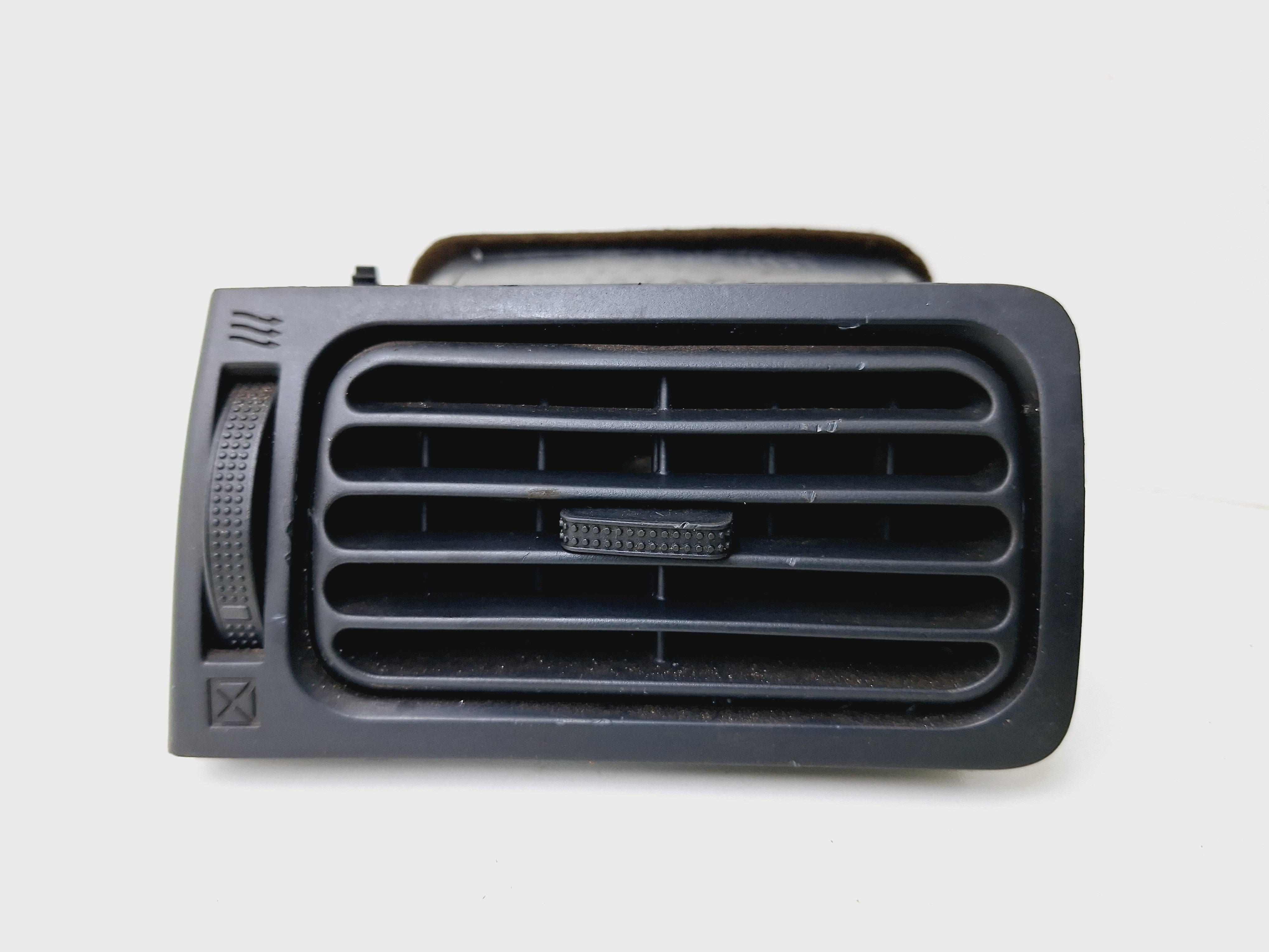 Difusor Ar Esquerdo Toyota Fielder 1.8 2007 2008