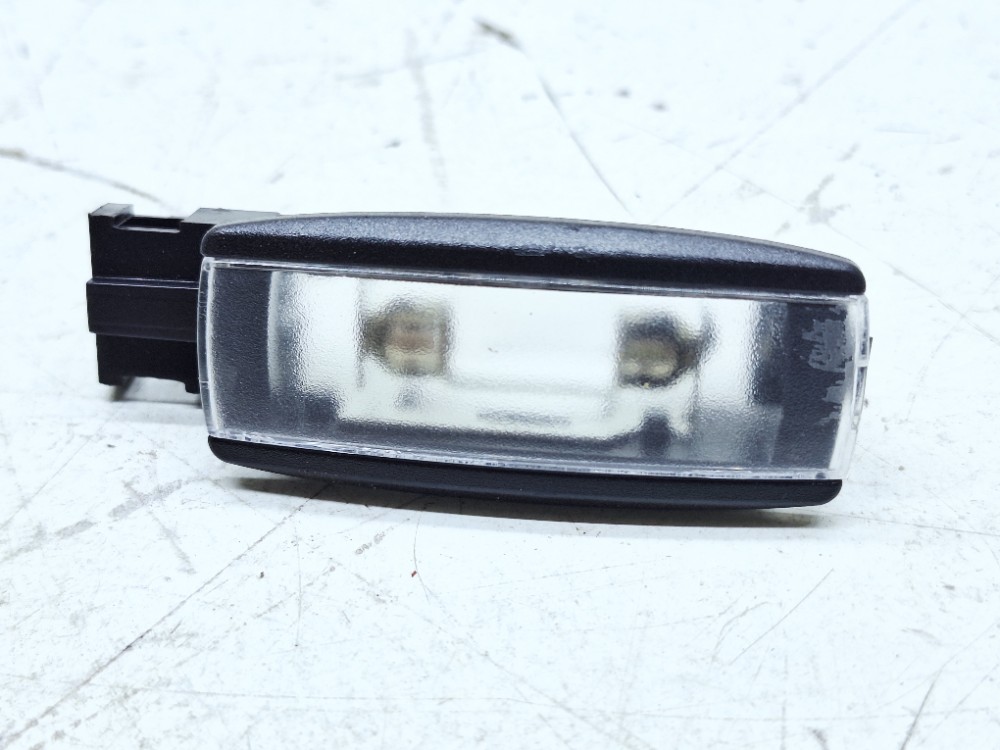 Luz Cortesia Quebra Sol Esquerdo Vw Jetta 1.4 2019 1k0947109