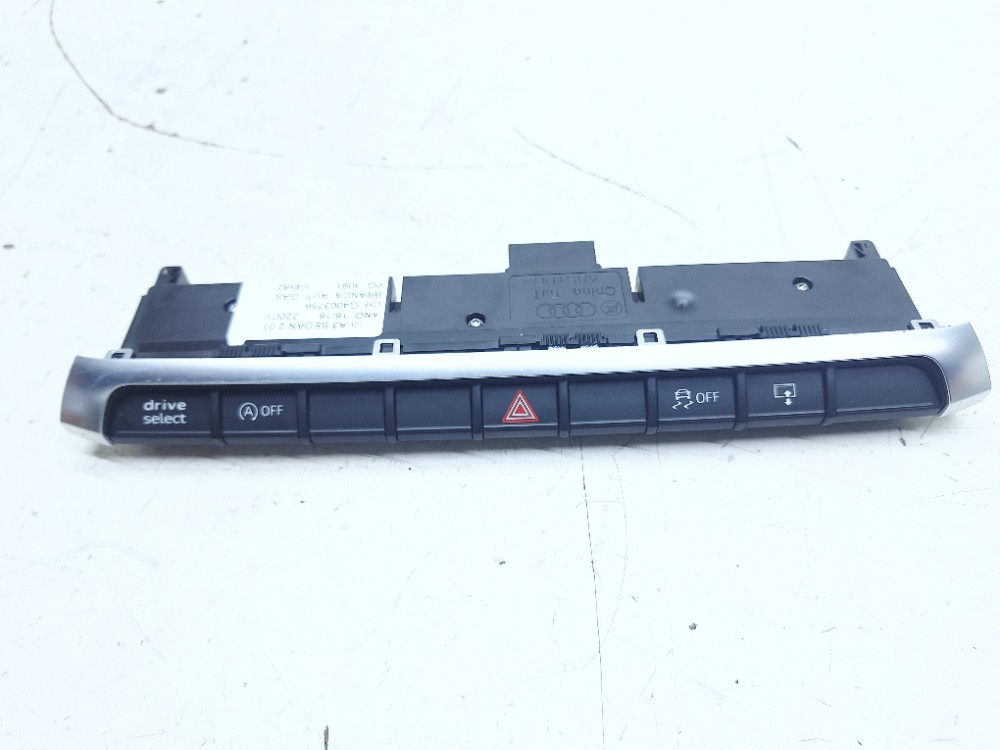 Botão Pisca Alerta Audi A3 Sedan 2.0 2019 8v0925301bp