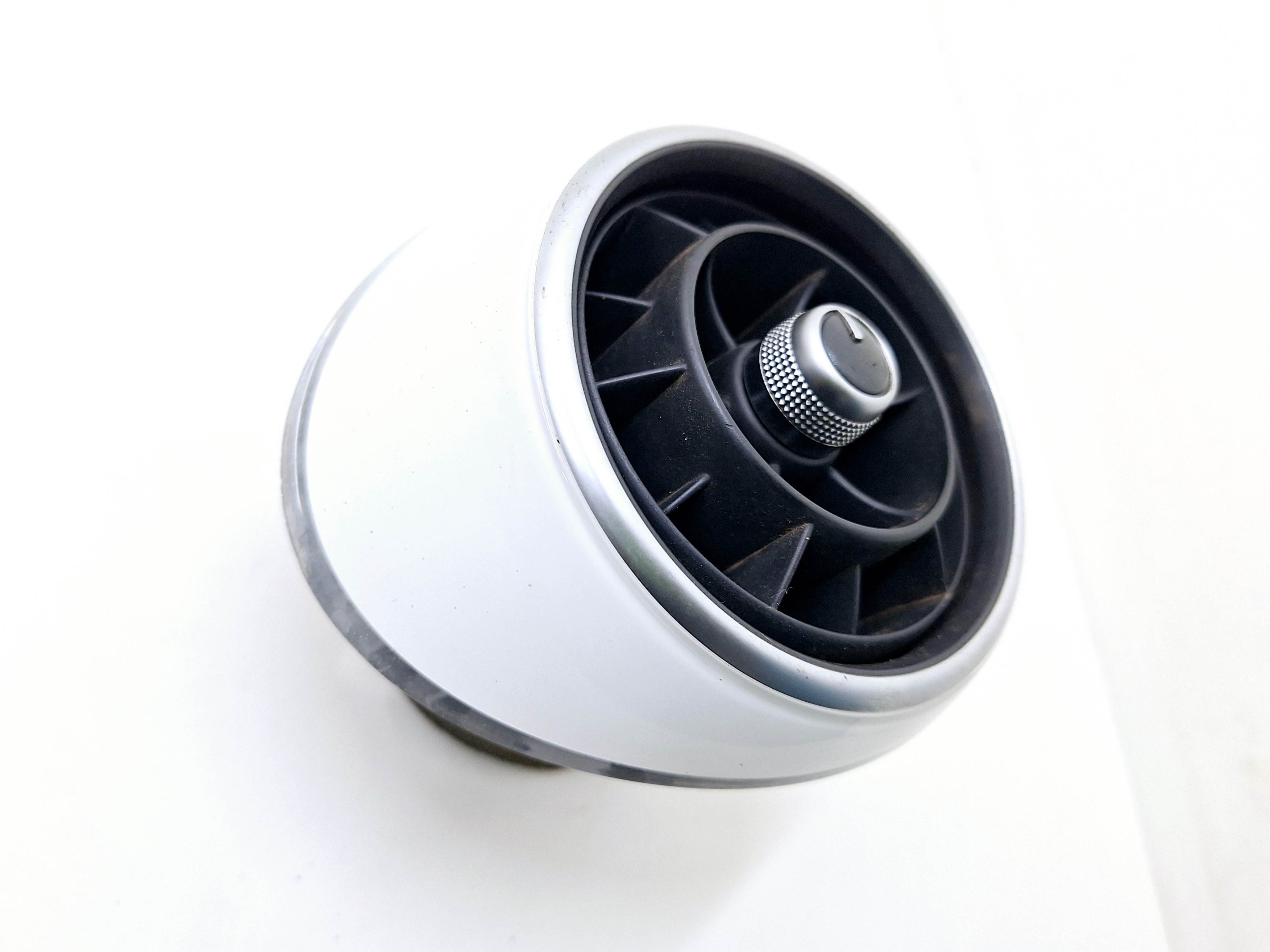 Difusor Ar Esquerdo Audi A1 1.4 Tfsi 2011 / 2012 Nº8×1820901