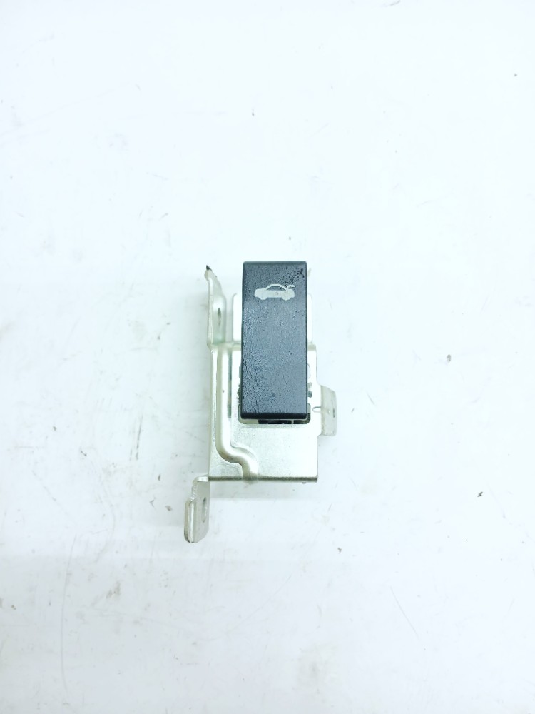 Alavanca Abertura Porta Malas Chery Qq 1.0 2019 j005606160ff
