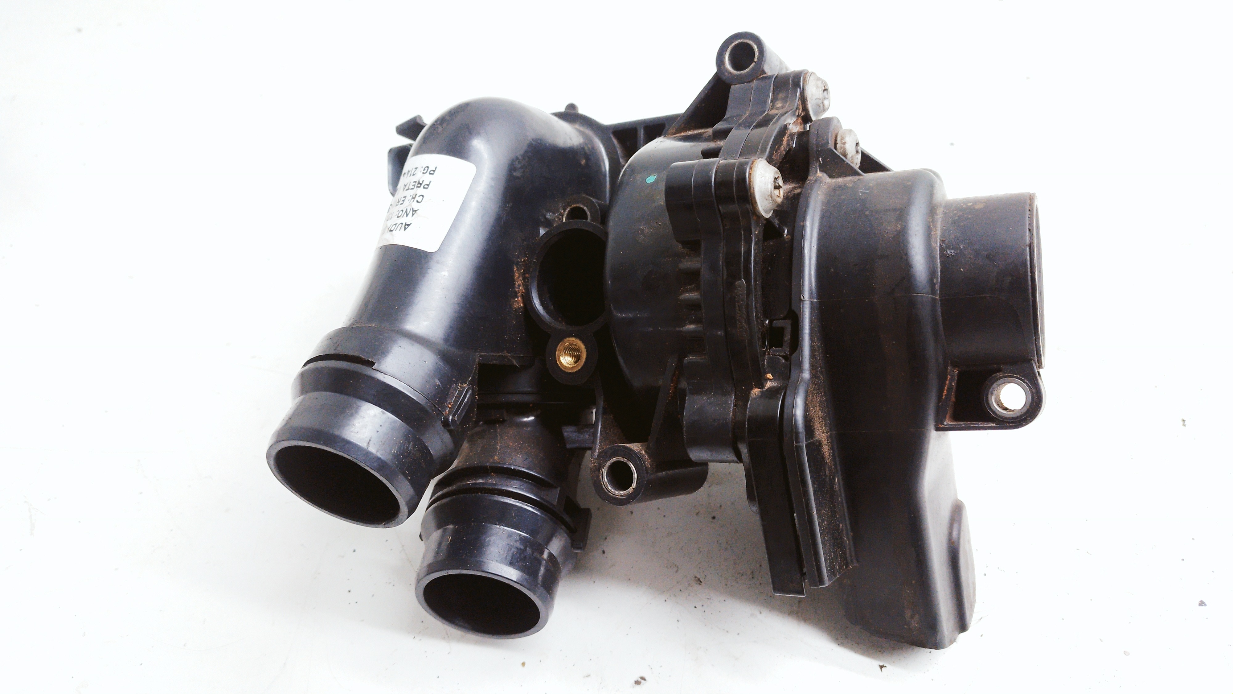 Carcaça Válvula Termostatica Audi Q3 Tfsi 2.0 2013/ 2014