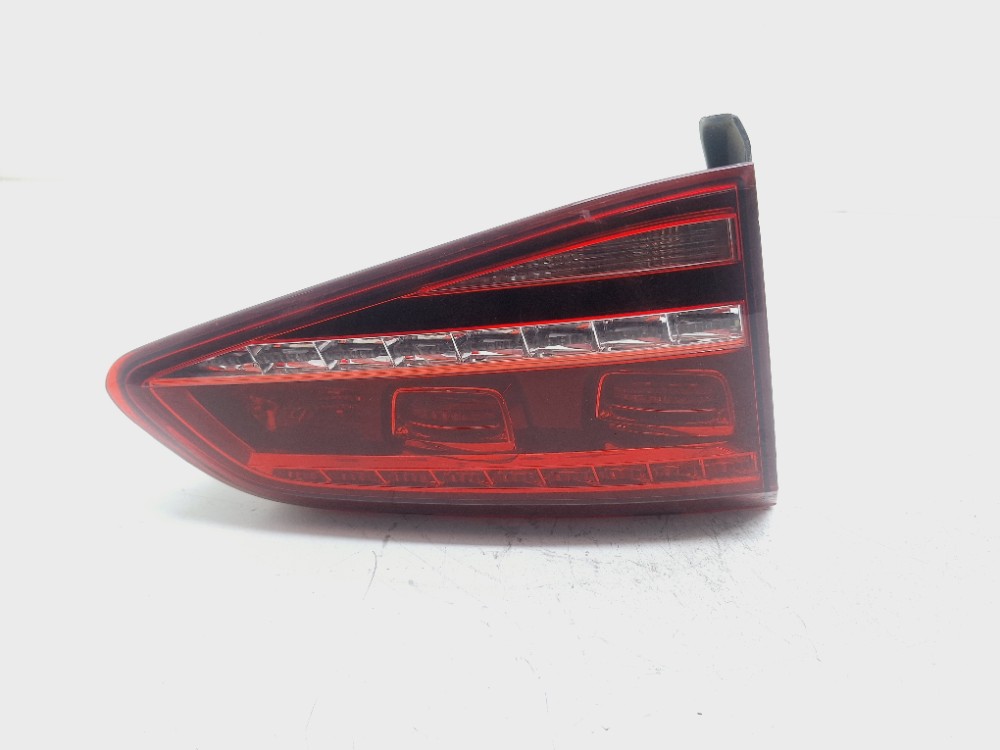 Lanterna Esquerda Tampa Traseira Vw Golf Gti 2.0 2014 Esquerdo/motorista