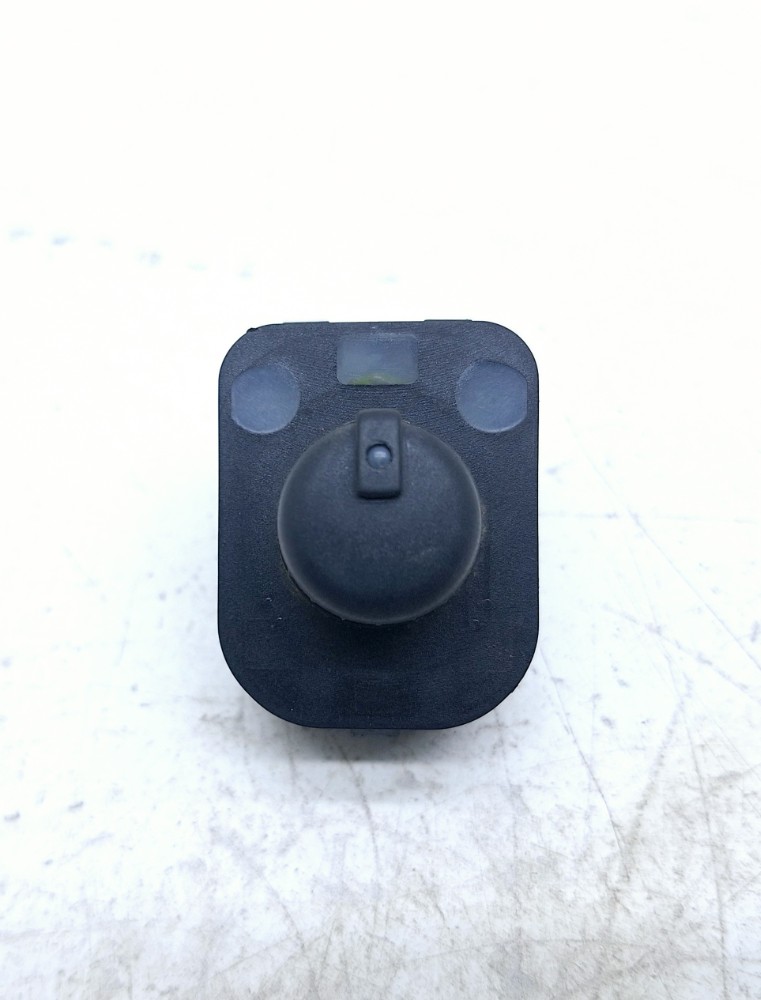 Botão Ajuste Retrovisor Audi Q3 1.4 2018 2019 8u0959565