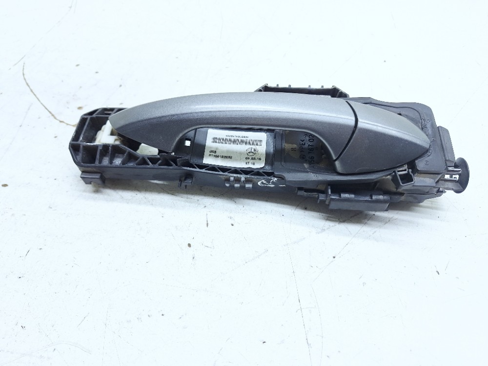 Maçaneta Externa Dianteira Direita Gla200 1.6 2015