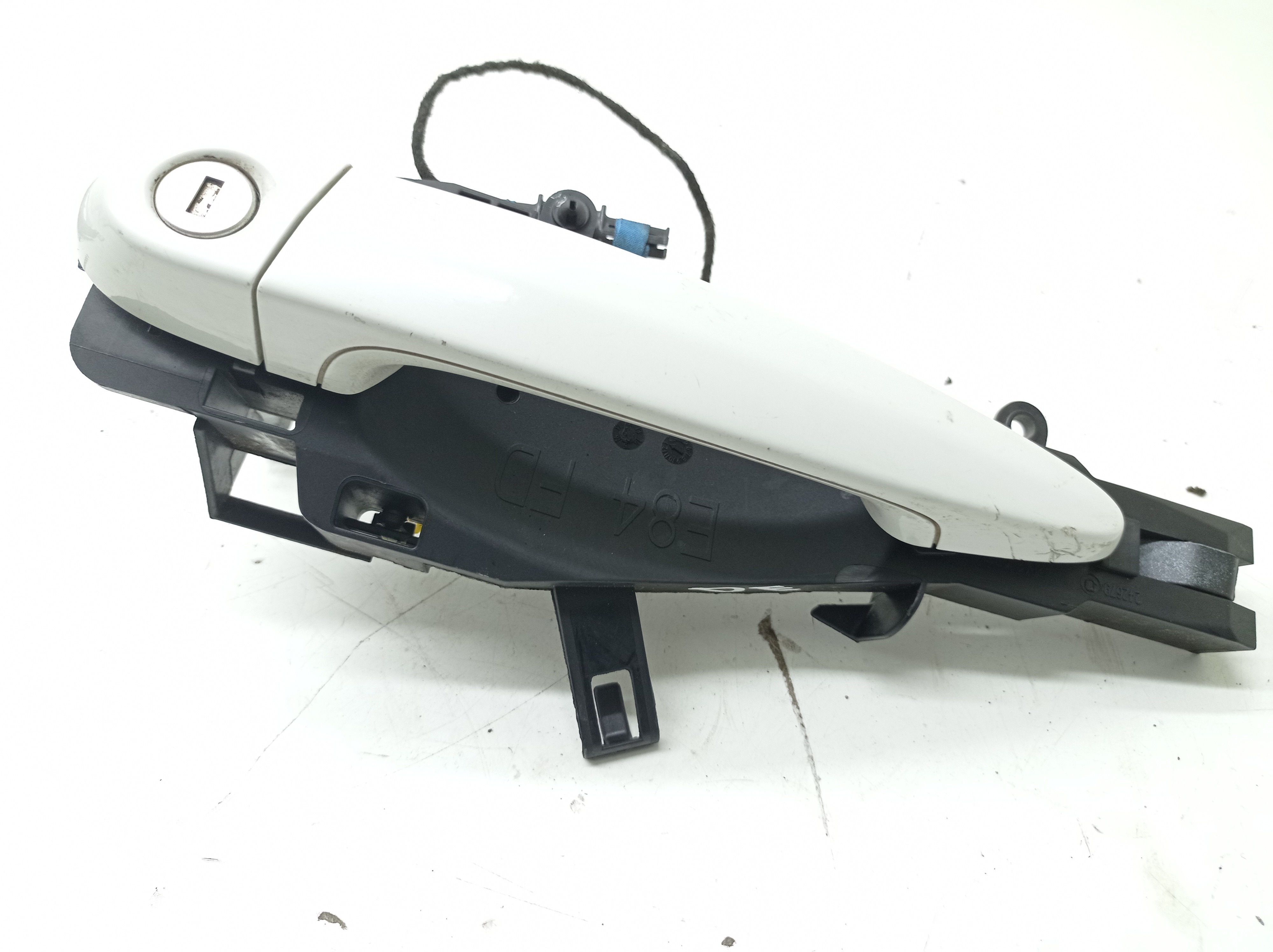 Maçaneta Externa Dianteira Esquerda Bmw X1 Active 2.0 2015  Branco Dianteira