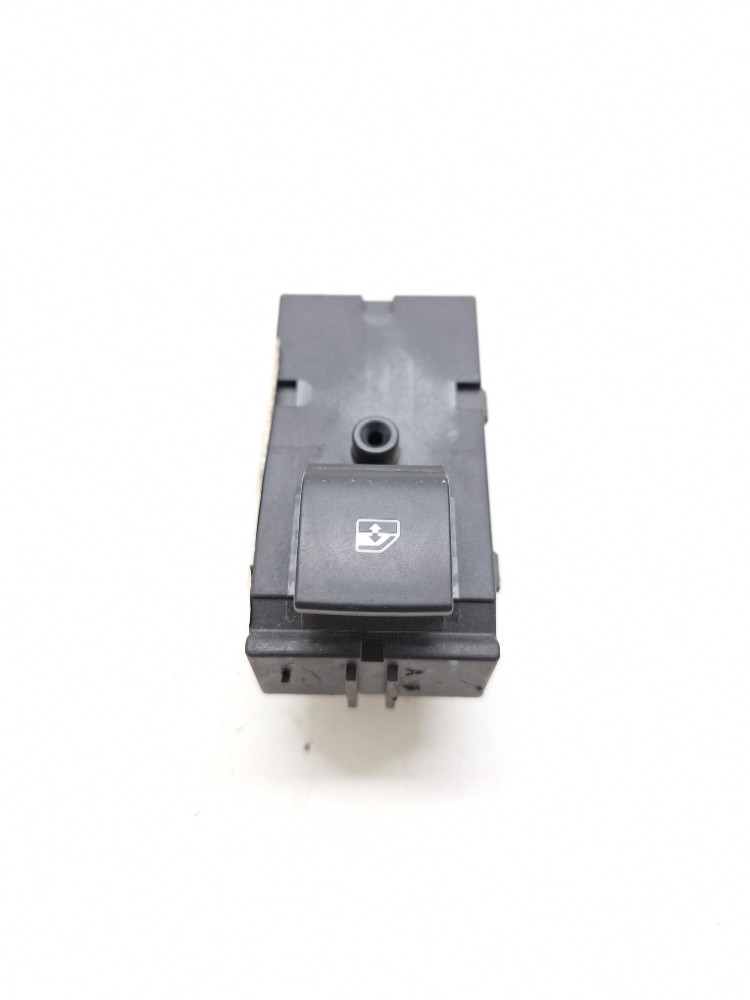 Botão Vidro Traseiro Esquerdo Gm Cruze 1.8 2013 2014