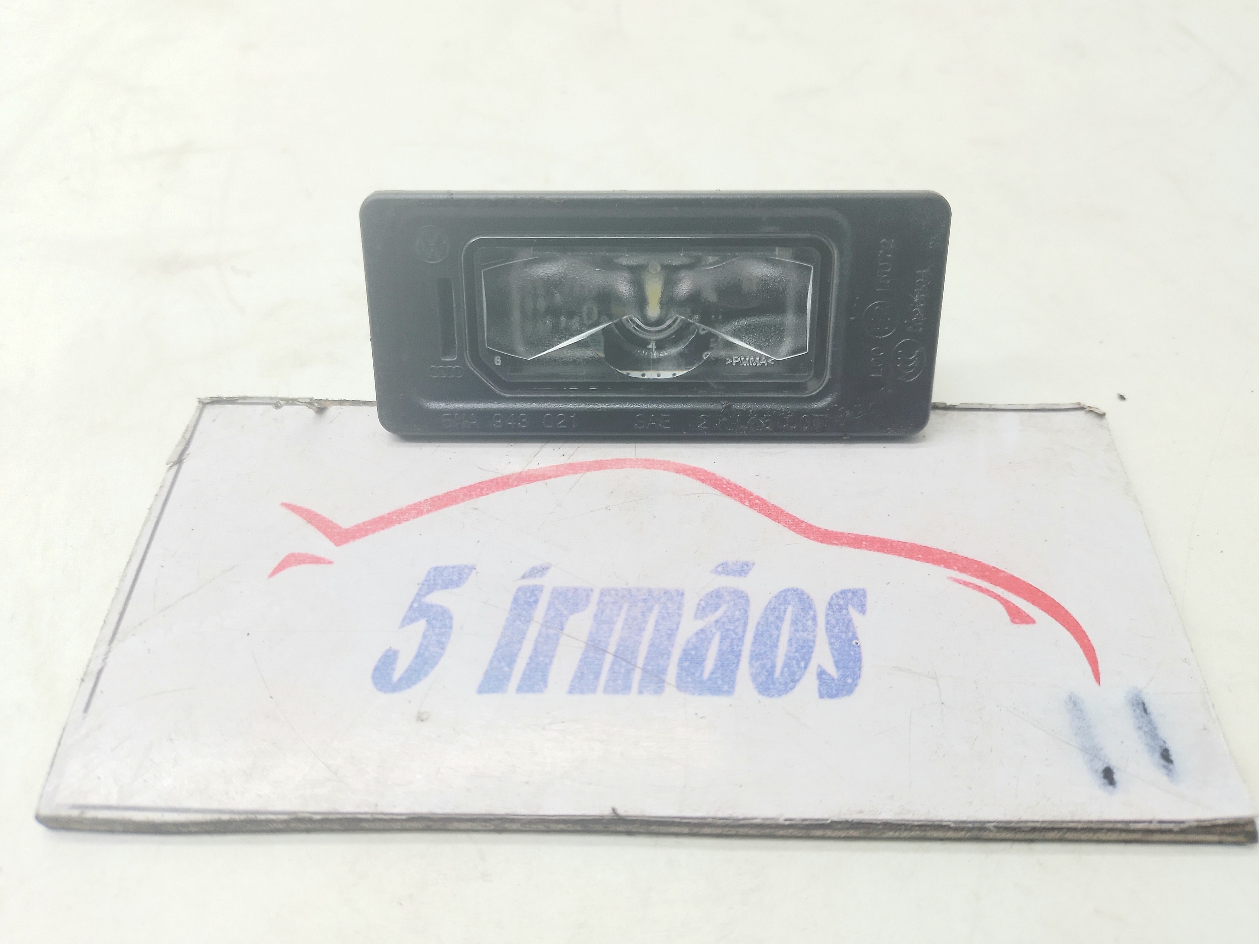 Luz Placa Traseira Vw Jetta 1.4 2018 / 2019 Nº5na943021