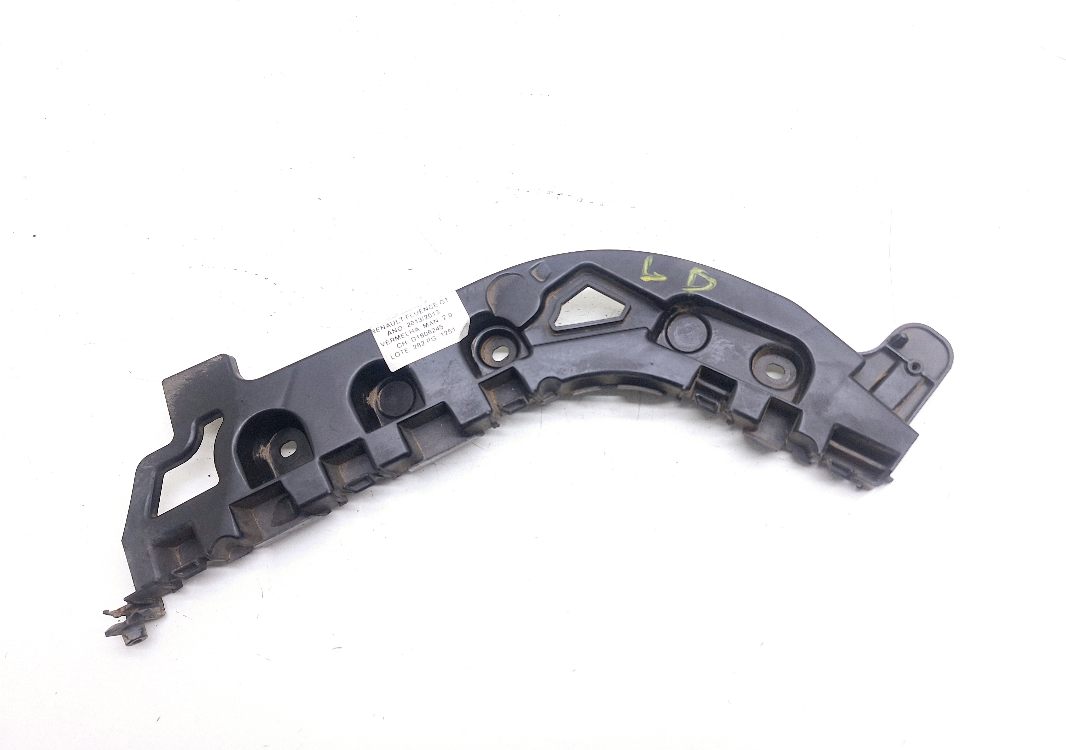 Guia Parachoque Traseiro Direito Renault Fluence Gt 2.0 2013