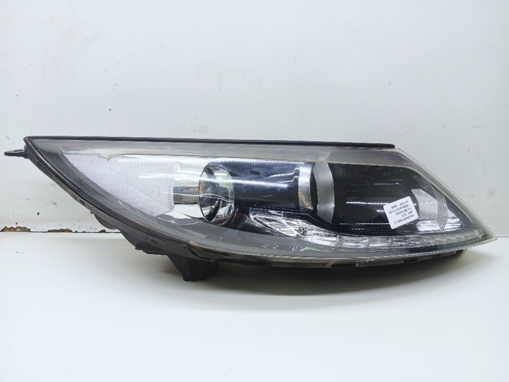 Farol Direito Kia Sportage 2.0 2012 2013