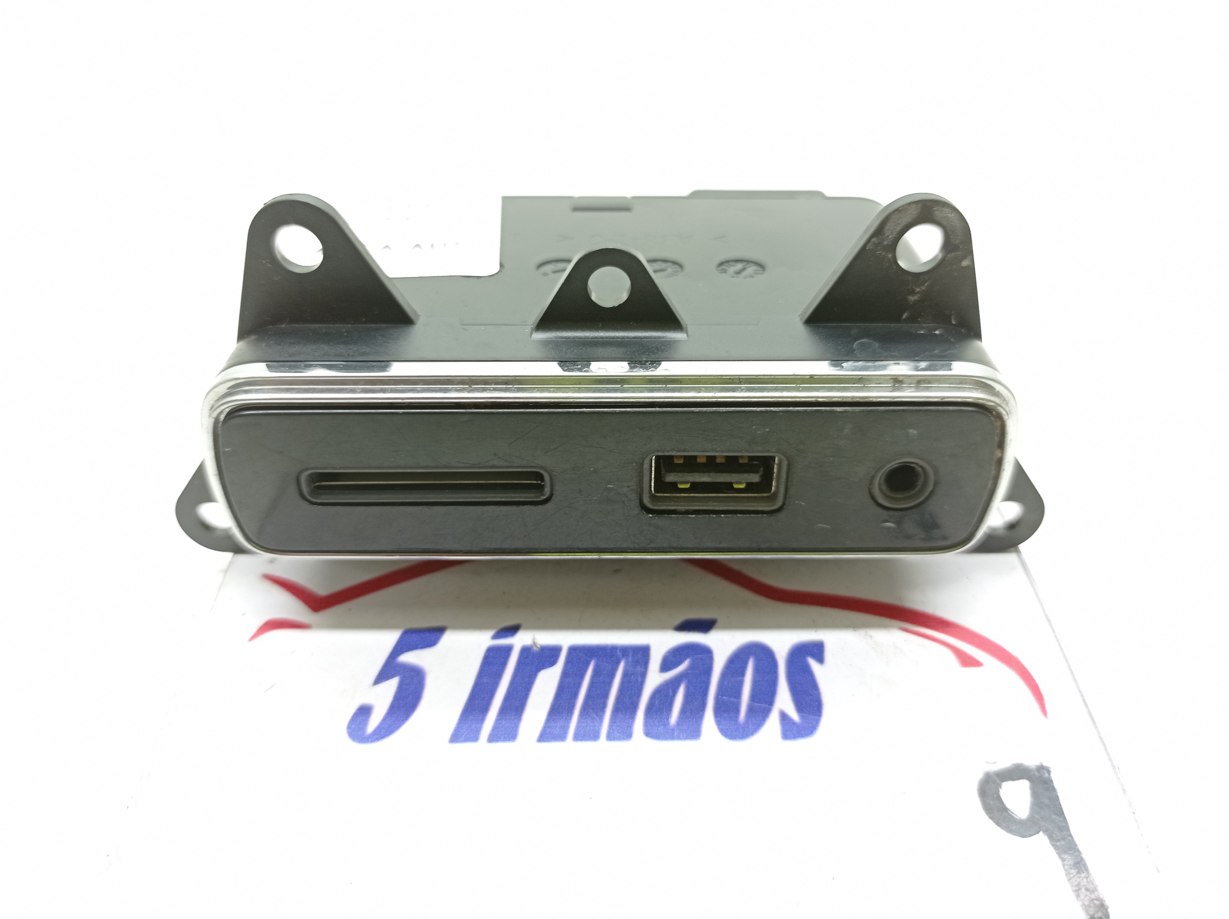 Entrada Auxiliar Usb Jeep Grand Cherokee 3.0 2014 / 2015