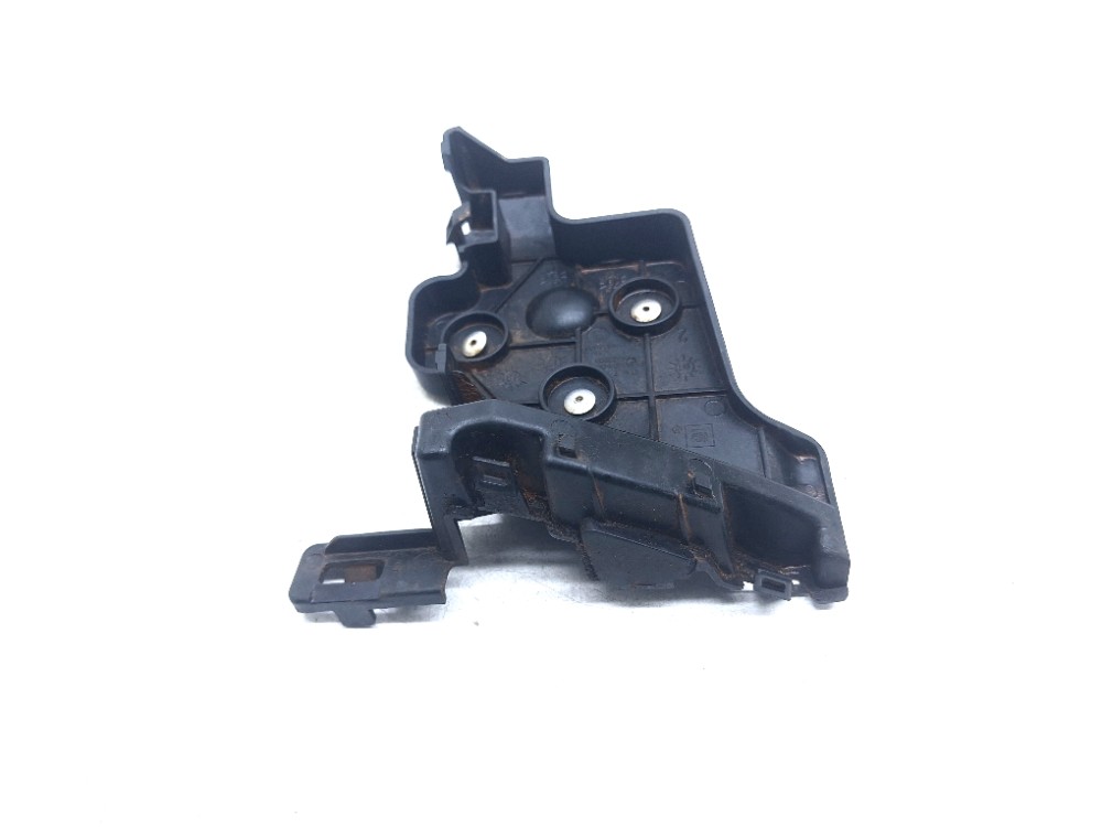 Suporte Lanterna Esquerda Gm Equinox 1.5 2023 84162905