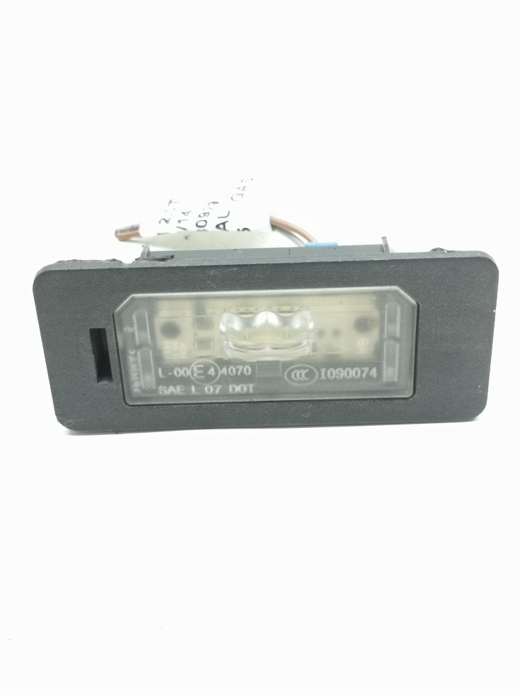 Luz Placa Traseira Bmw X1 2.0 2013 2014 63267193293