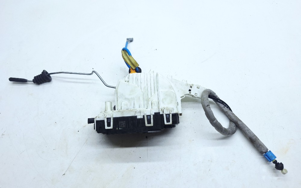 Fechadura Porta Dianteira Direita Mercedes Cla200 1.6 2015