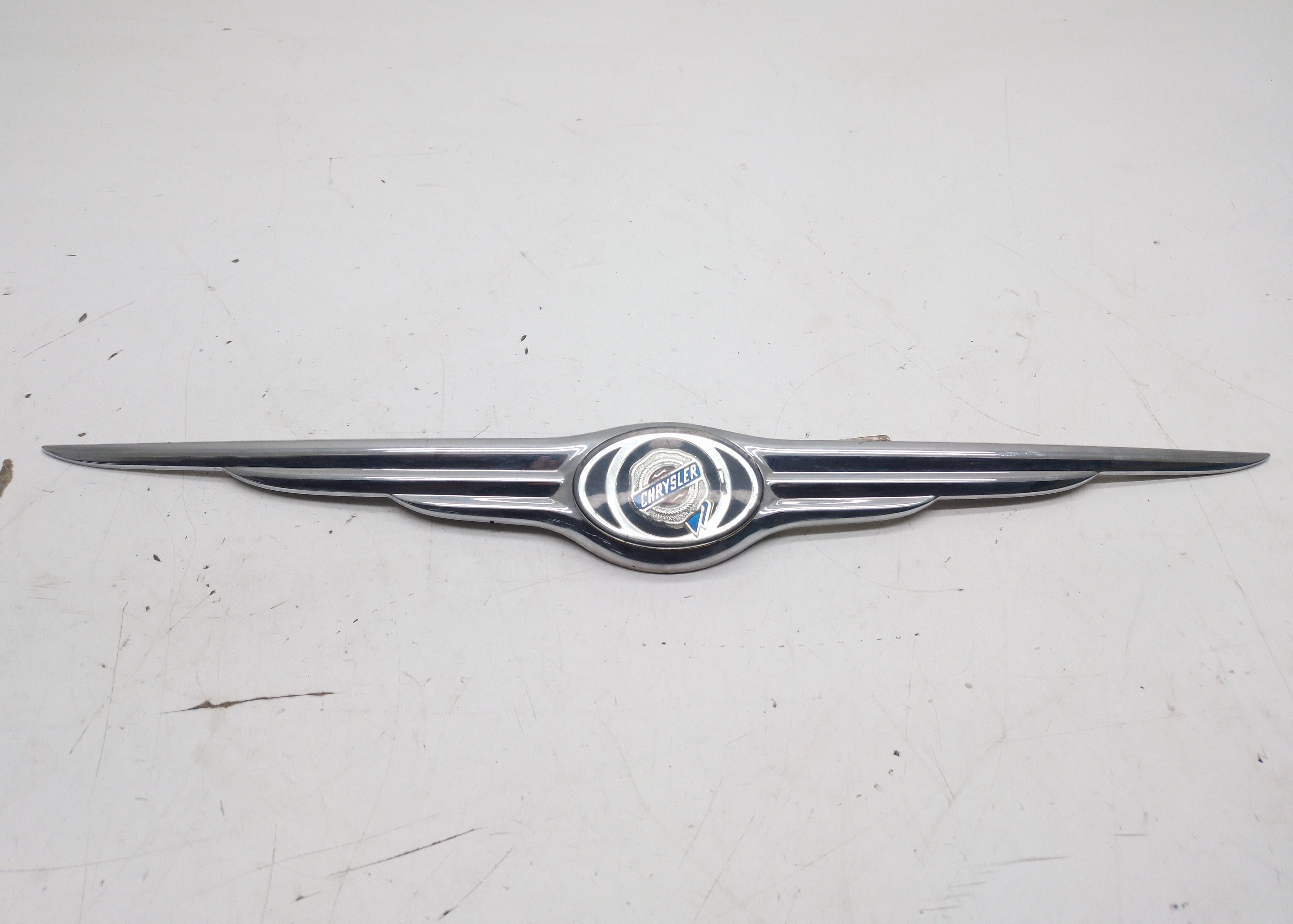 Emblema Dianteiro Chrysler 300c V6 3.5 2007 2008
