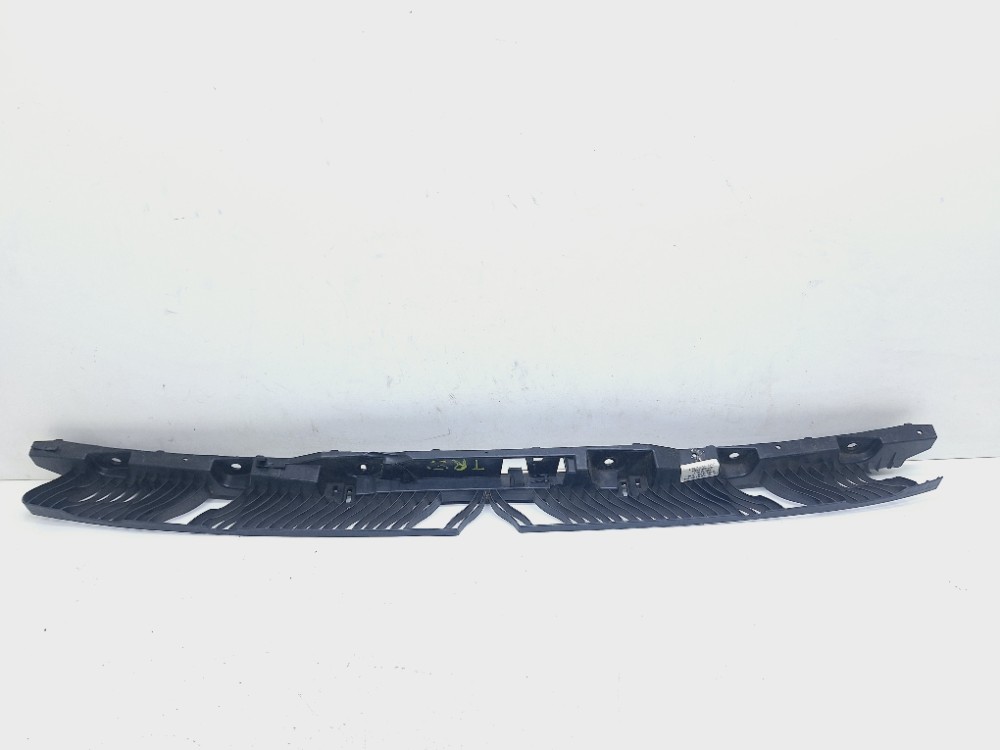 Guia Central Parachoque Traseiro Vw Tiguan Tsi 2.0 2017 2018