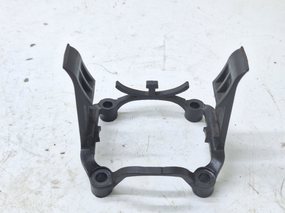 Trava Mangueira Turbina Audi Q3 Tfsi 1.4t 2020 03f145853a
