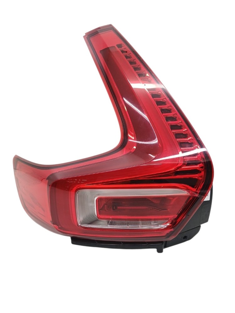 Lanterna Esquerda Volvo Xc40 1.5 2021 2022 31446790 Esquerdo/motorista Vermelho