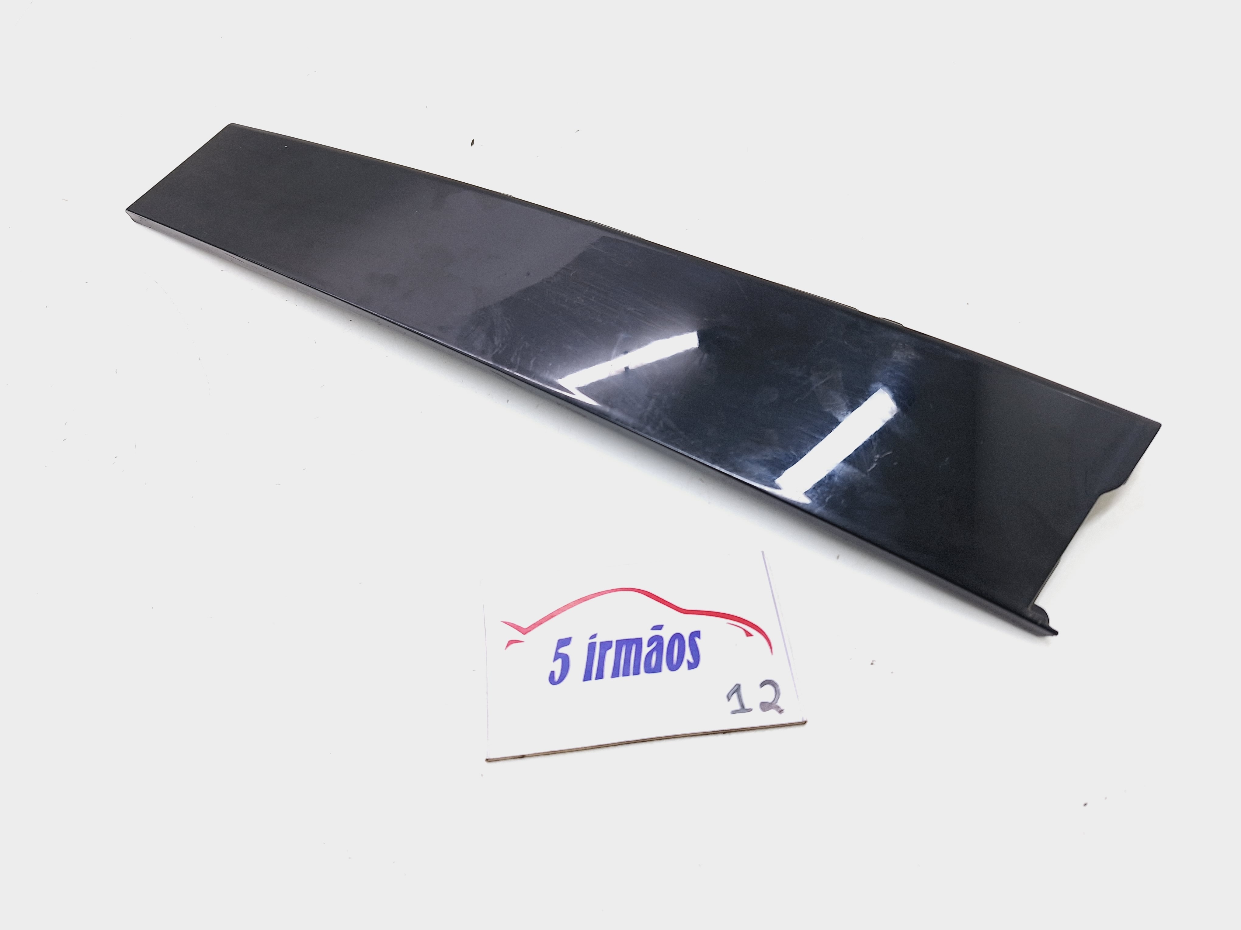 Acabamento Porta Dianteiro Direito Kia Sorento 2.4 2018  Preto