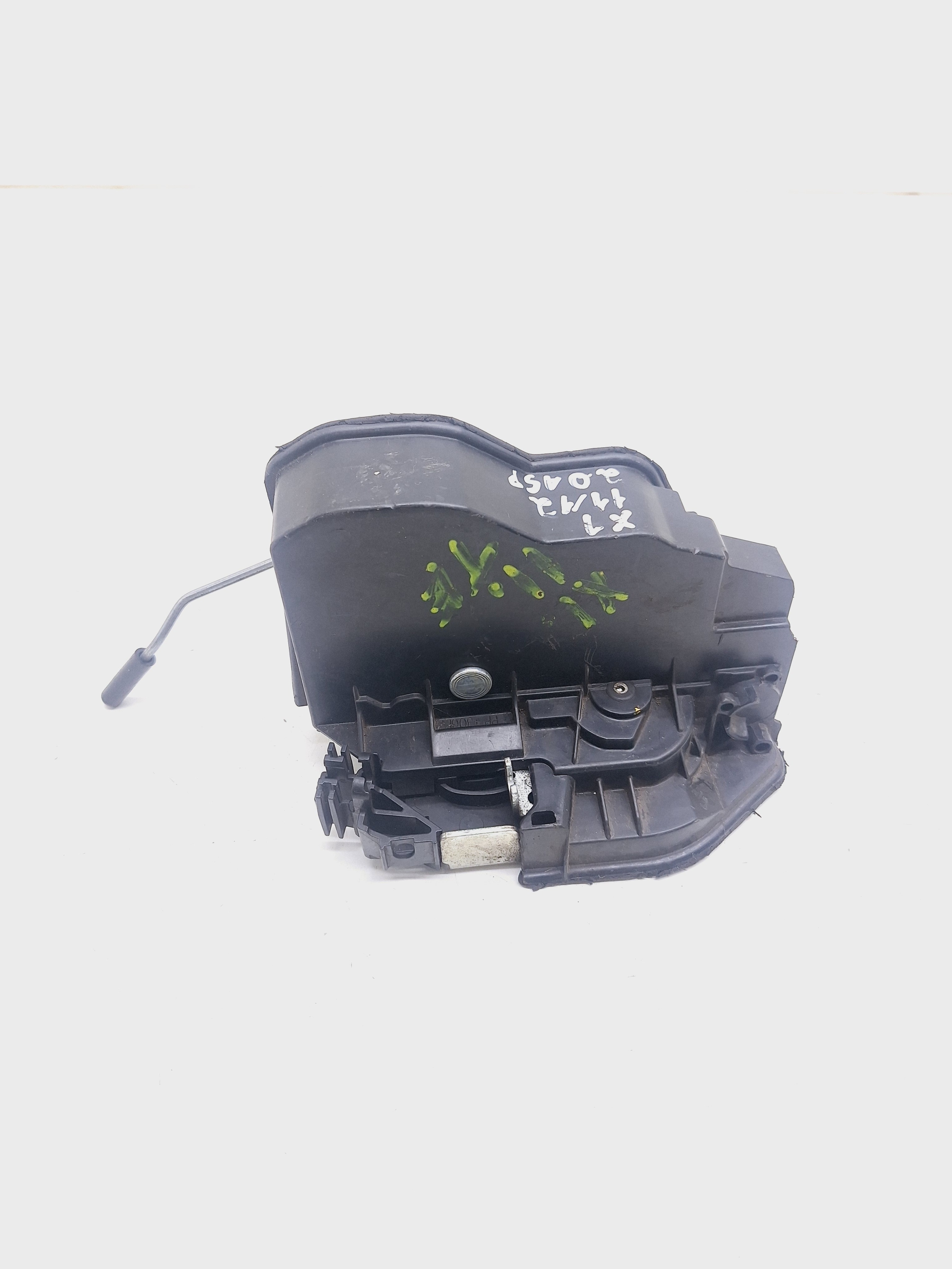 Fecahdura Porta Traseira Esquerda Bmw X1 2.0 Asp 2012