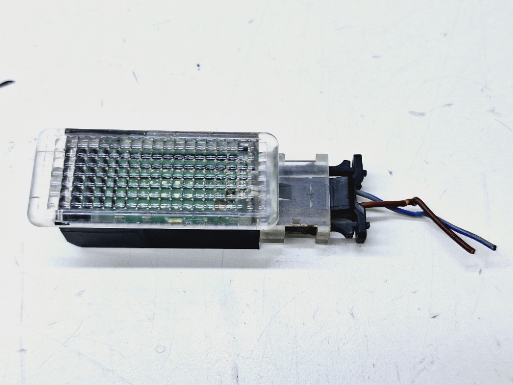 Luz Cortesia Porta Luvas Vw Tiguan Tsi 1.4 2019 5g0947409