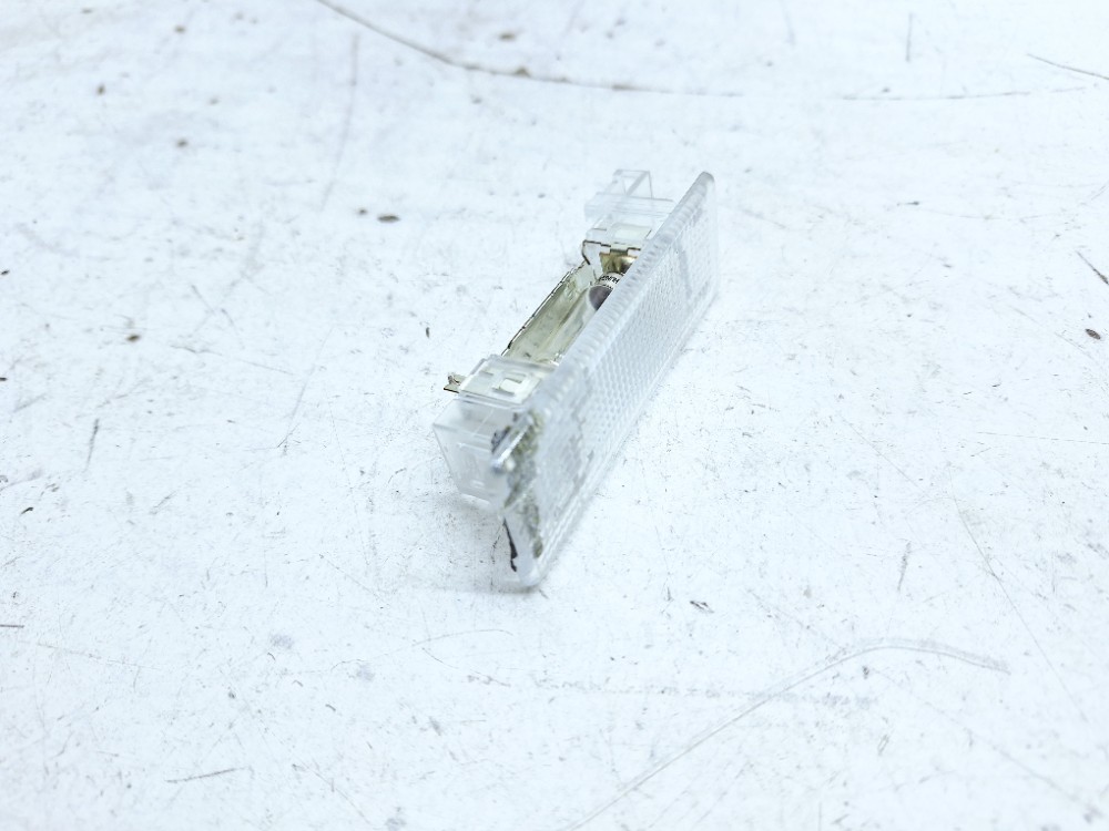 Luz Cortesia Porta Malas Vw Jetta Tsi 1.4 2018 2019