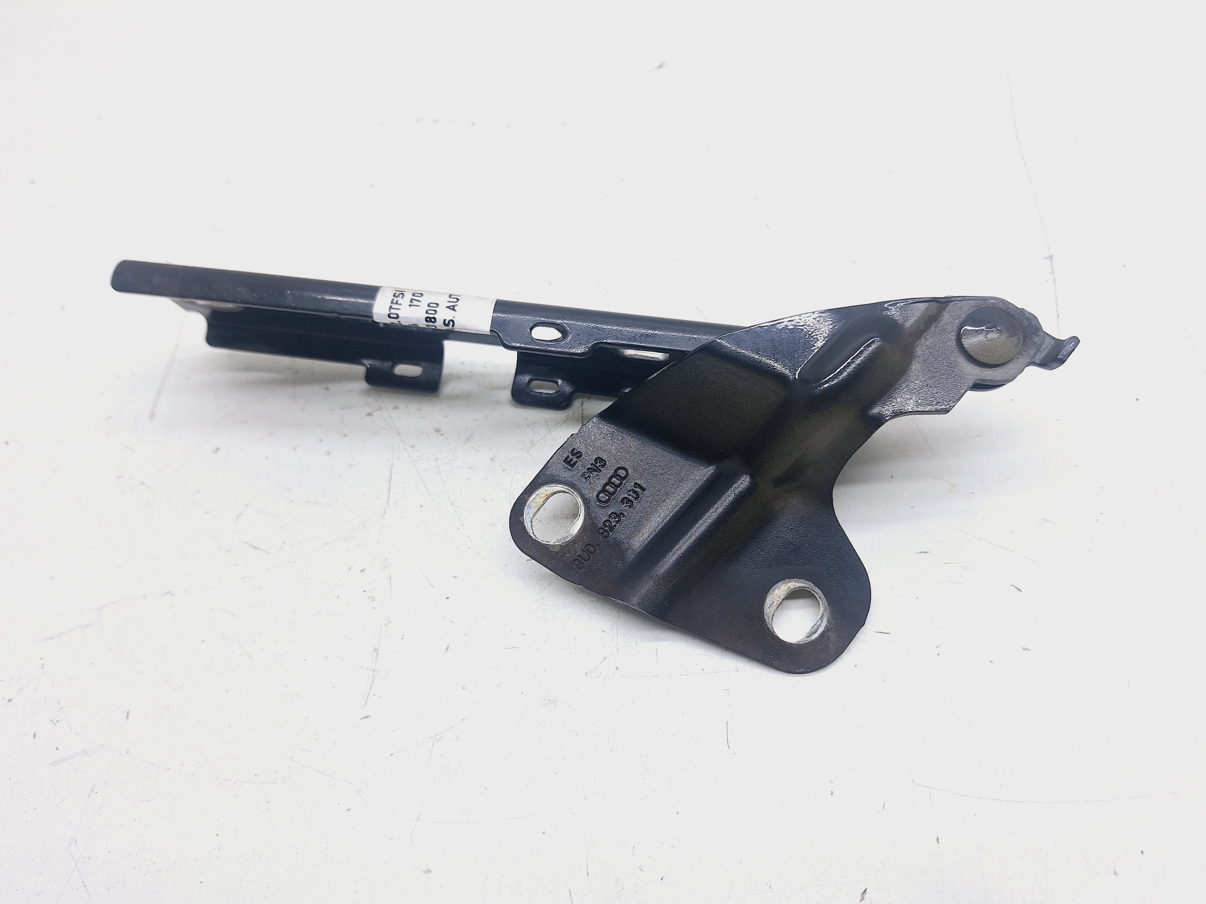 Dobradiça Esquerda Capô Audi Q3 Tfsi 2.0 2014 N8u0823301